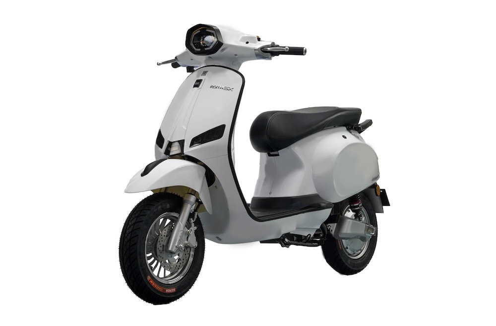 Xe điện DK ROMA SX V2 có bàn đạp đáng mua hiện nay 2 dk roma