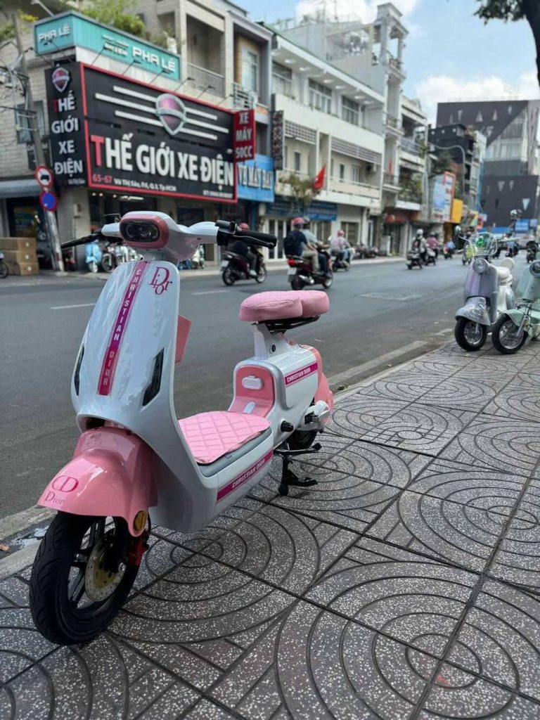 Xe máy điện không cần bằng lái tiện lợi cho học sinh 1 tenten 26mayA 00023